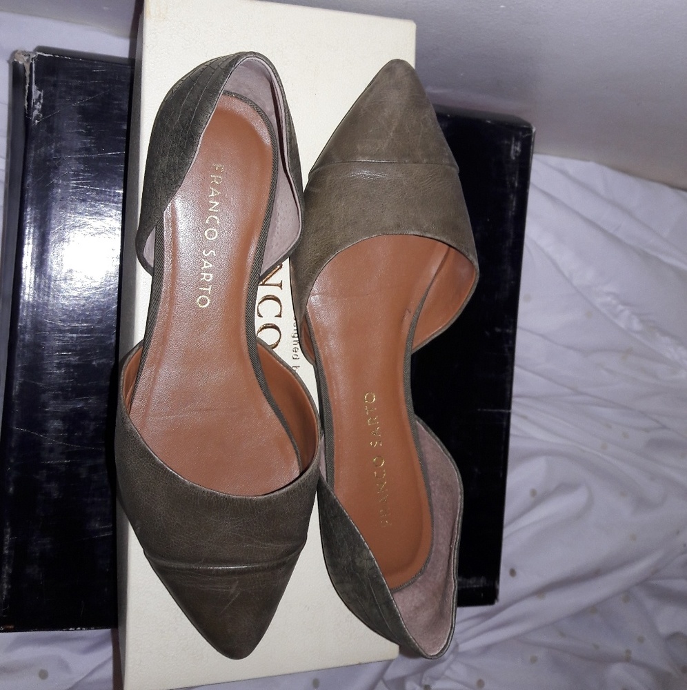 Franco Sarto,Olive green leather flats